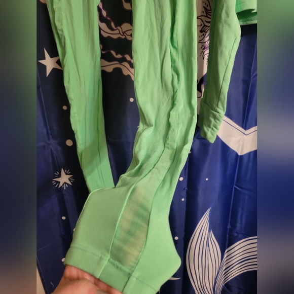 Mint Green GymShark Set - Picture 4 of 13